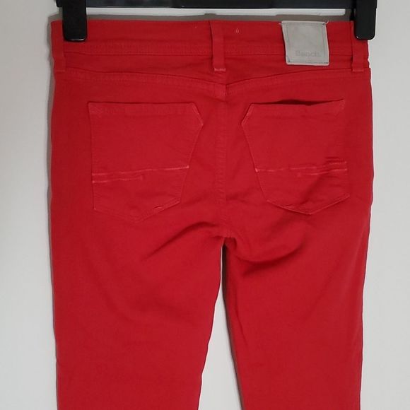 Reposhing this jeans as they are for real skinny legs. - Picture 4 of 7